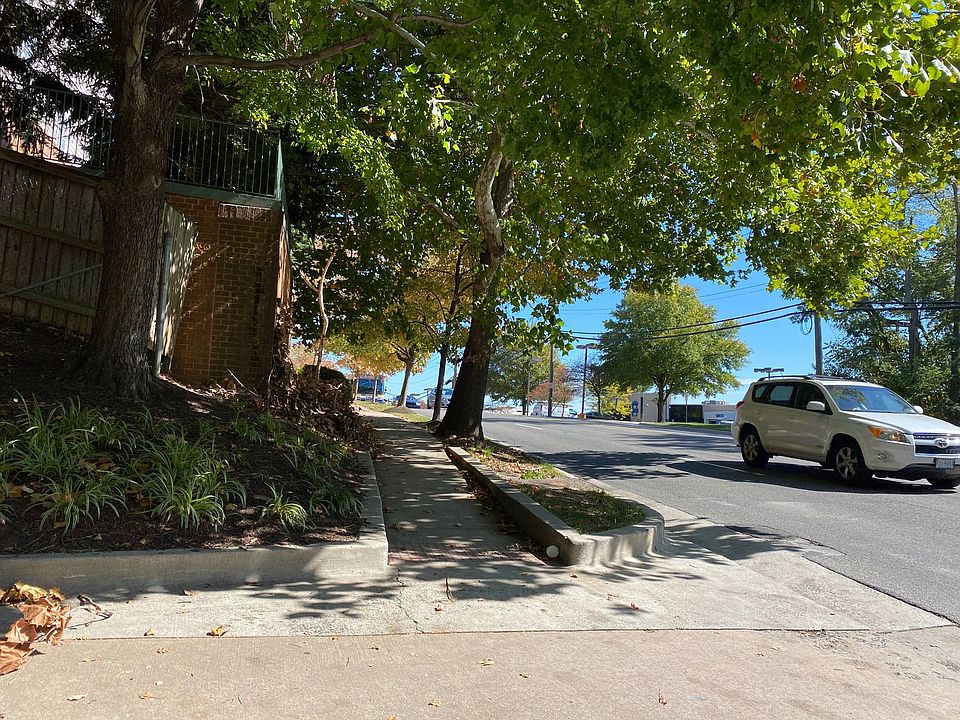 2nd image of 5911 Edsall Rd APT 506
