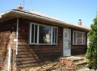 1846 E 296th St, Wickliffe, OH