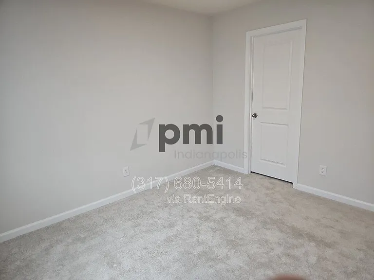1854 Cascades Dr — Photo 33
