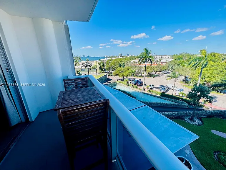 900 Bay Dr #411 — Photo 44