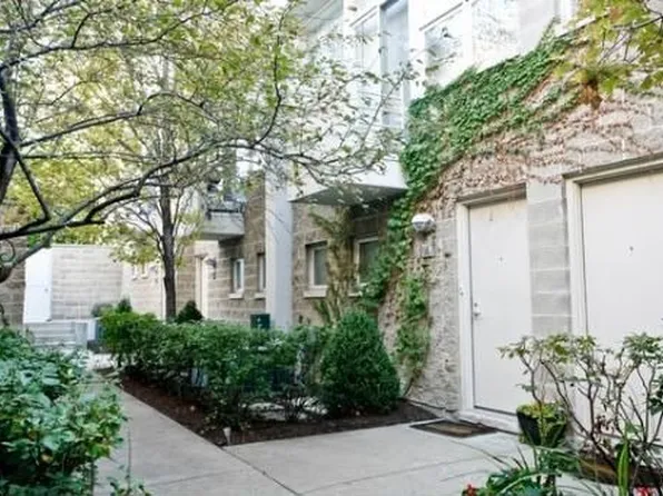 2826 N Talman Ave, Chicago, IL 60618