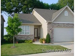 319 Boulder Creek Dr photo 1