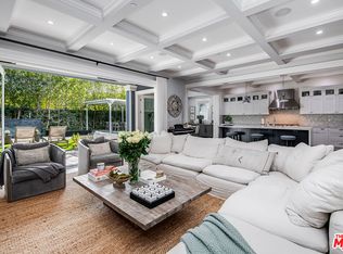 14920 Addison St, Sherman Oaks, CA 91403