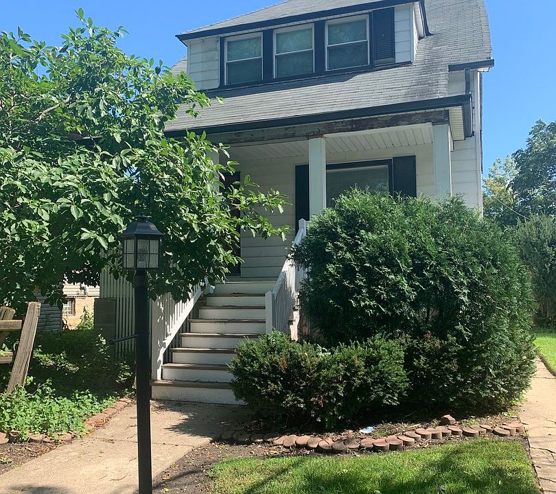 1st image of 623 S 17th Ave