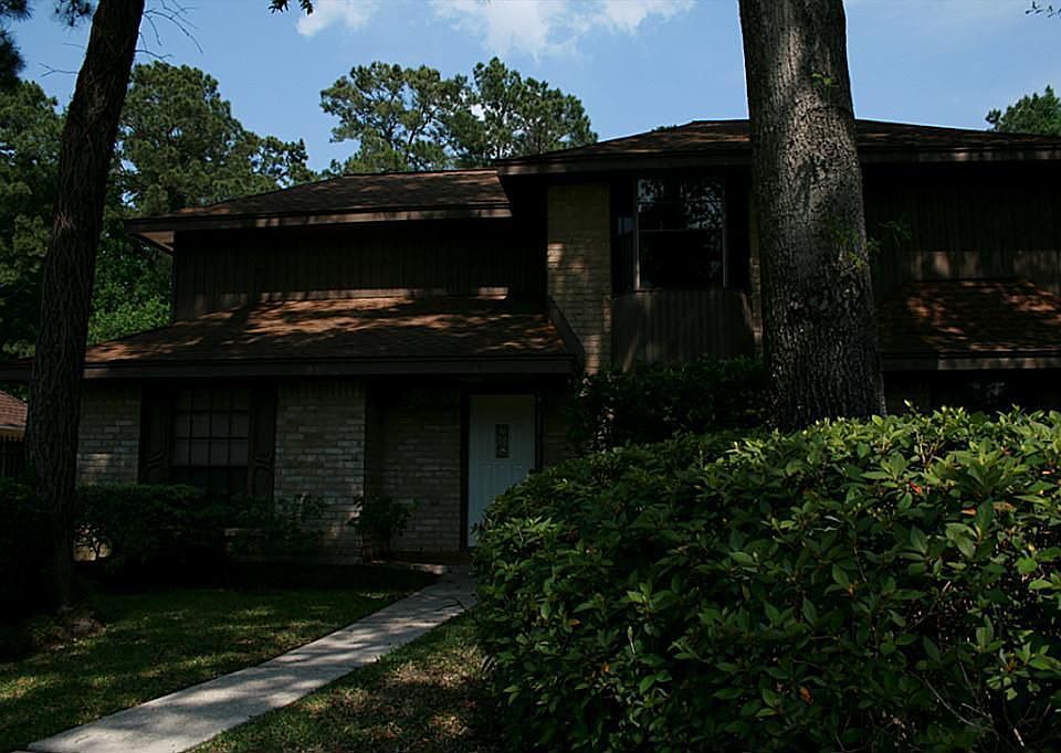 2nd image of 3210 Grove Terrace Dr