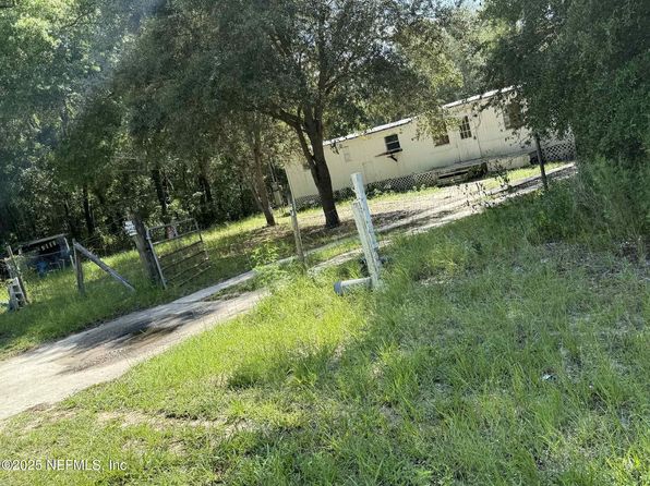 707 Dawn Ave