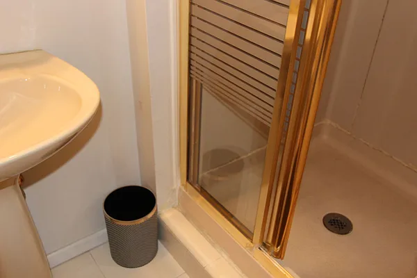 Rented by Superior Realty Service | media 15