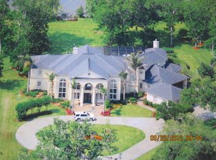 110 Bayou Rd, Lake Jackson, TX 77566