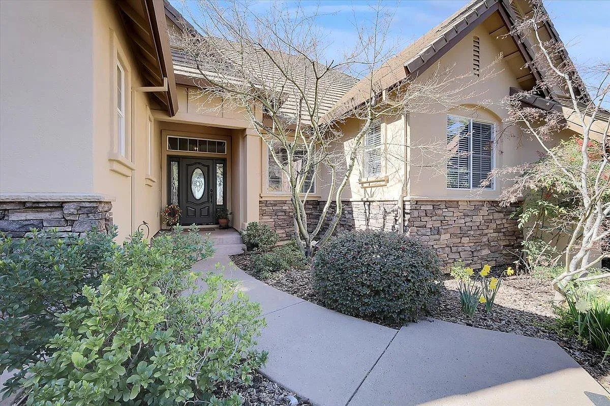 6409 Caddie Ct photo 1