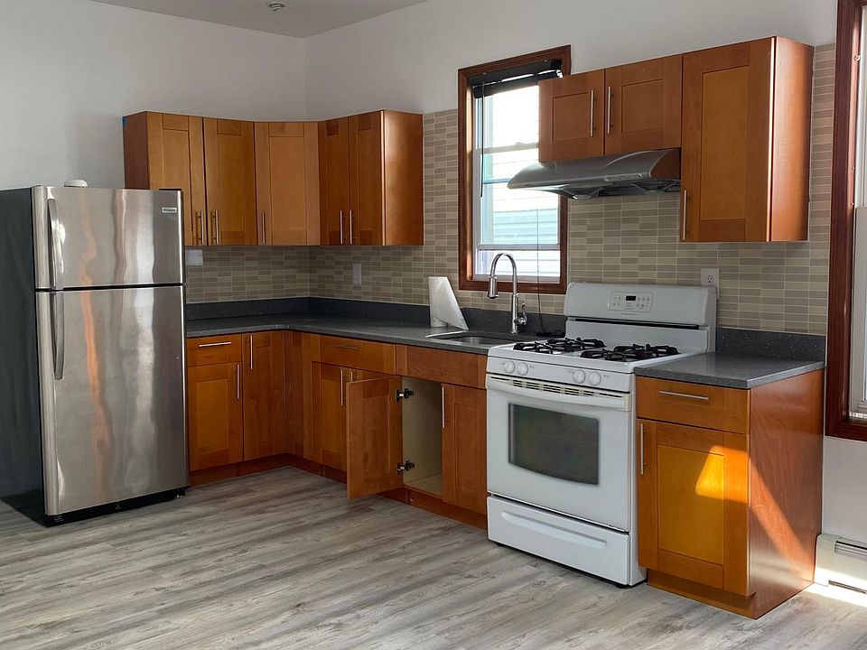 1st image of 8794 16th Ave #2NDFLOOR