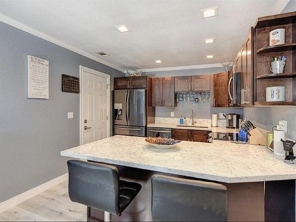 2nd image of 323 Kipps Ln Unit B1