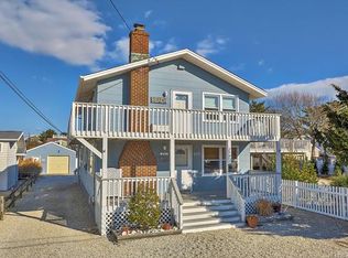221 Iroquois Ave, Beach Haven, NJ 08008