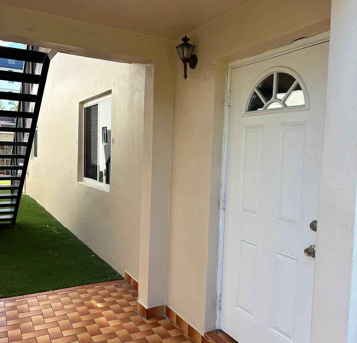 2 bed, 1.5 bath, 1000 sqft, $3,000 — Photo 2