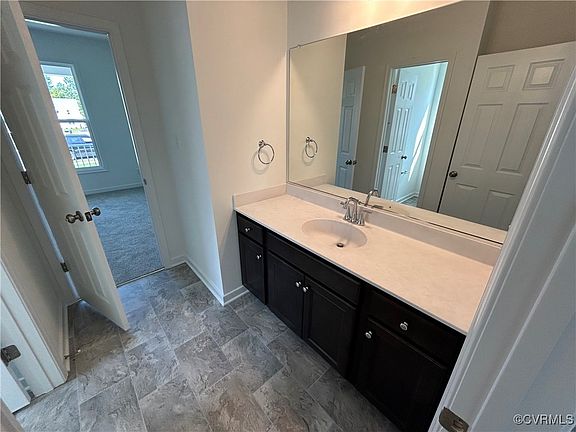 5th image of 9401 Kinnerton Dr