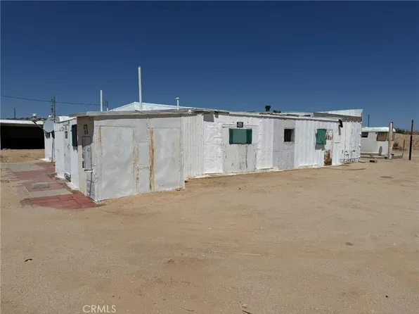 125 Peffer Rd, Twentynine Palms, CA 92277