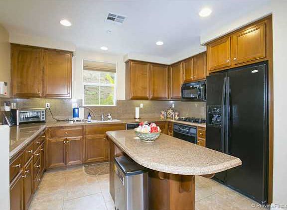 3rd image of 2664 Villas Way