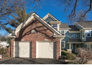 12128 Autumn Lakes Dr, Maryland Heights, MO 63043