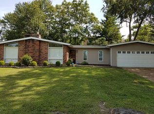 142 Nassau Cir, Saint Louis, MO