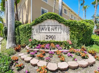 2861 NE 185th St APT 302, Aventura, FL 33180
