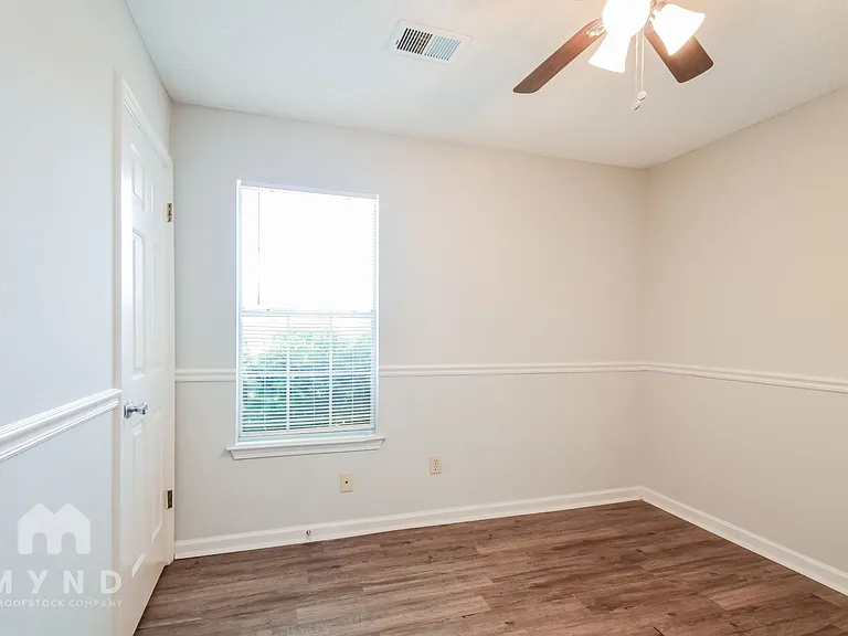 6354 Amanda Oaks Cir N — Photo 15