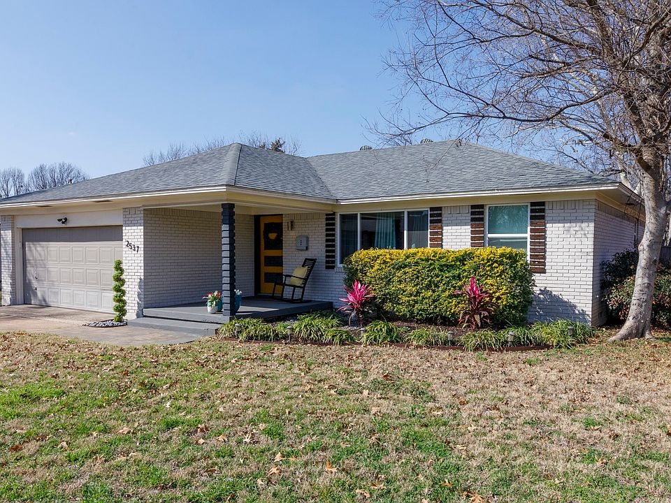 1st image of 2537 Lazydale Dr