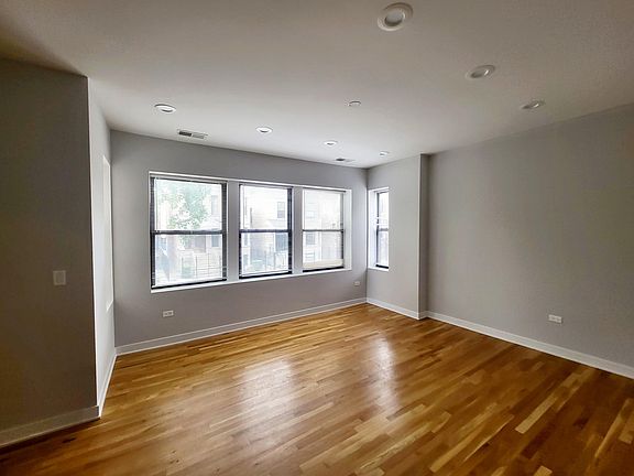 2nd image of 3235 W Potomac Ave #1N