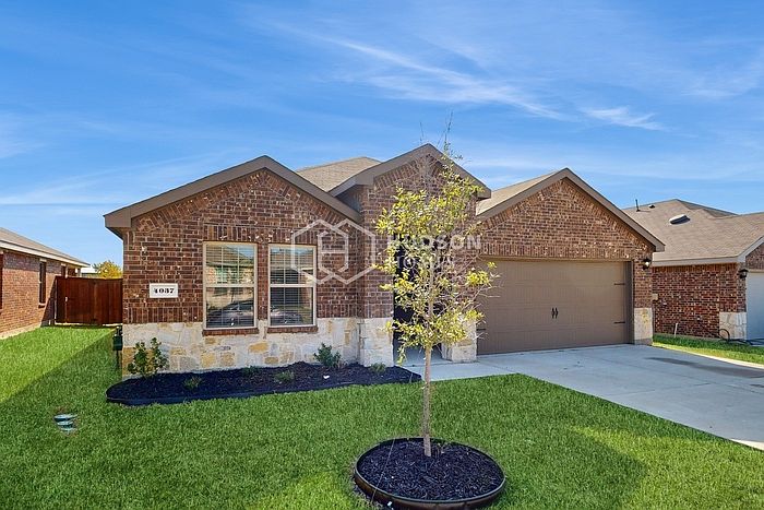 1st image of 4037 Black Canyon Dr
