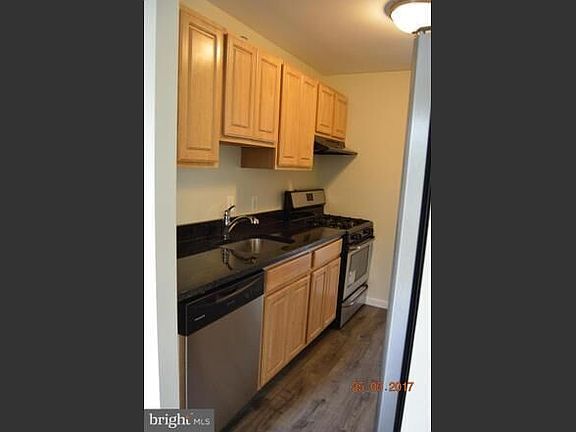5th image of 7101 Donnell Pl APT D