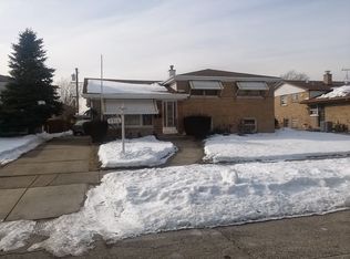 9916 S Kenneth Ave, Oak Lawn, IL 60453