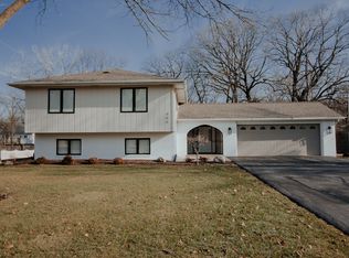 406 Cedar Ln, Shorewood, IL 60404