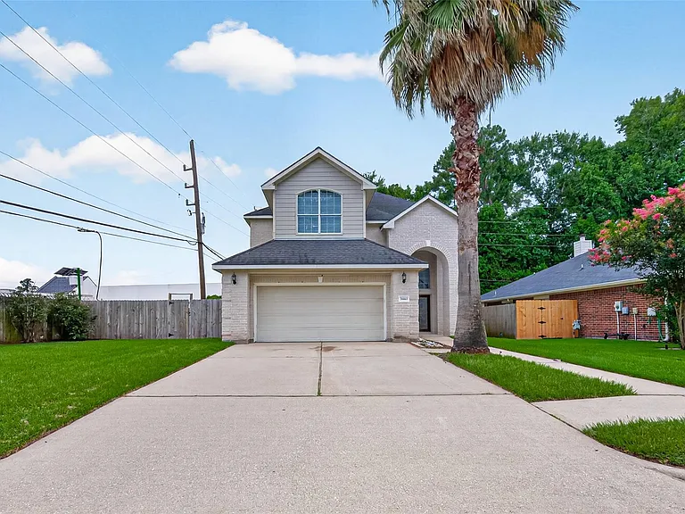 20003 Fieldtree Dr — Photo 3