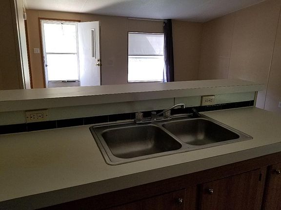 4th image of 217 NW Layton Way