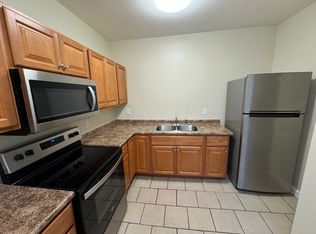 18 Main St APT 1, Alstead, NH 03602