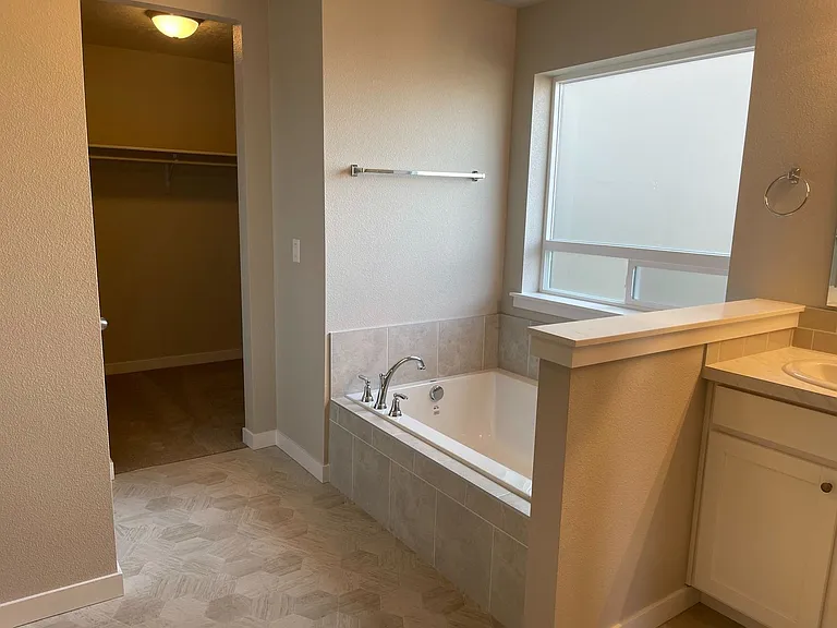 10371 Longtail Dr — Photo 21