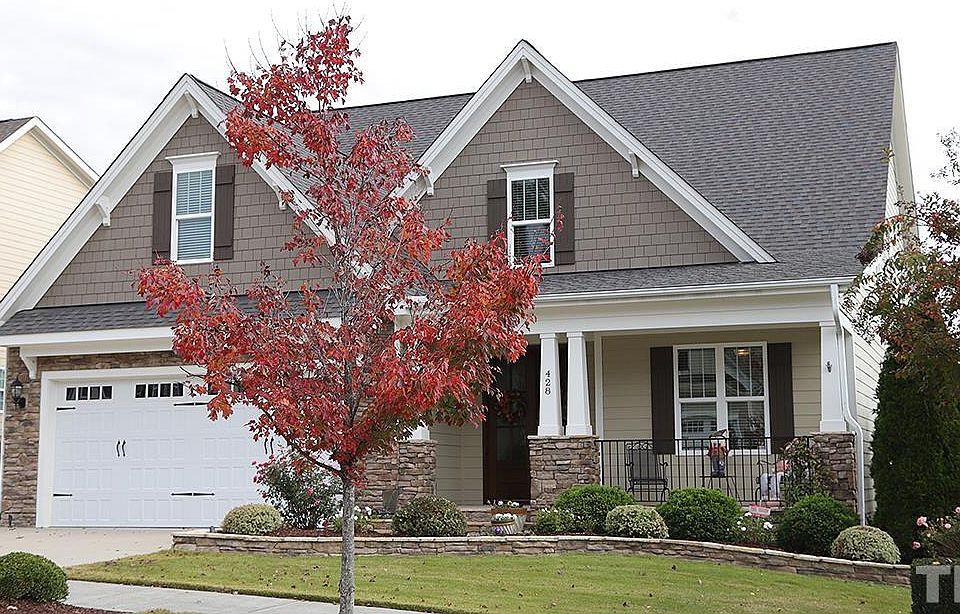 1st image of 428 Kings Glen Way