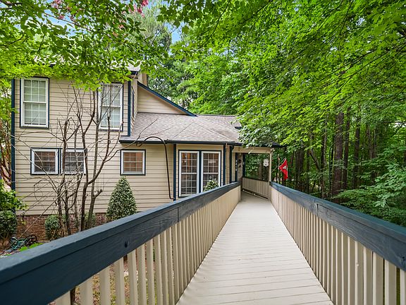 2nd image of 3419 Oak Trl
