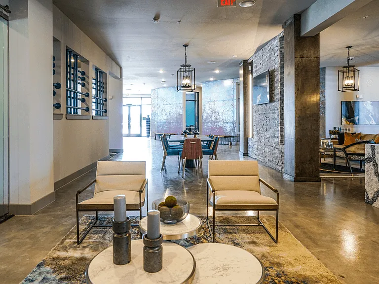 The Grand at Manor Apartments — Photo 9