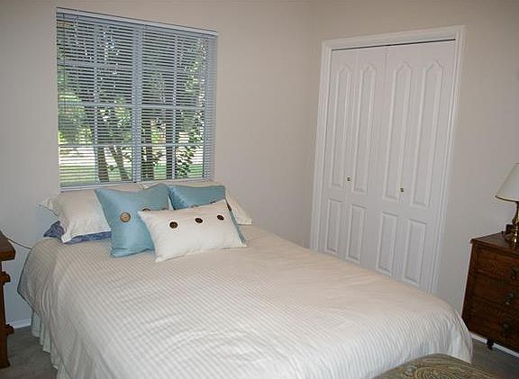 4th image of 6421 Yaupon Dr