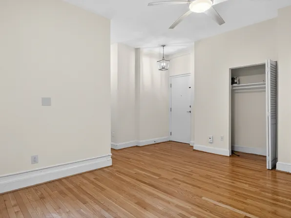 2010 Kalorama Rd NW APT 206, Washington, DC 20009
