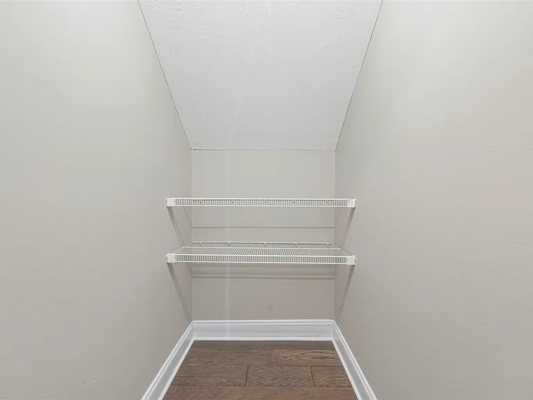 457 Adalynn Cir — Photo 23