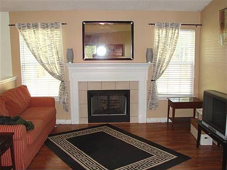 3rd image of 2219 Mancke Dr