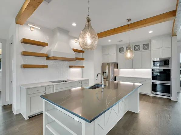 140 Farish Ln, Waxahachie, TX 75167