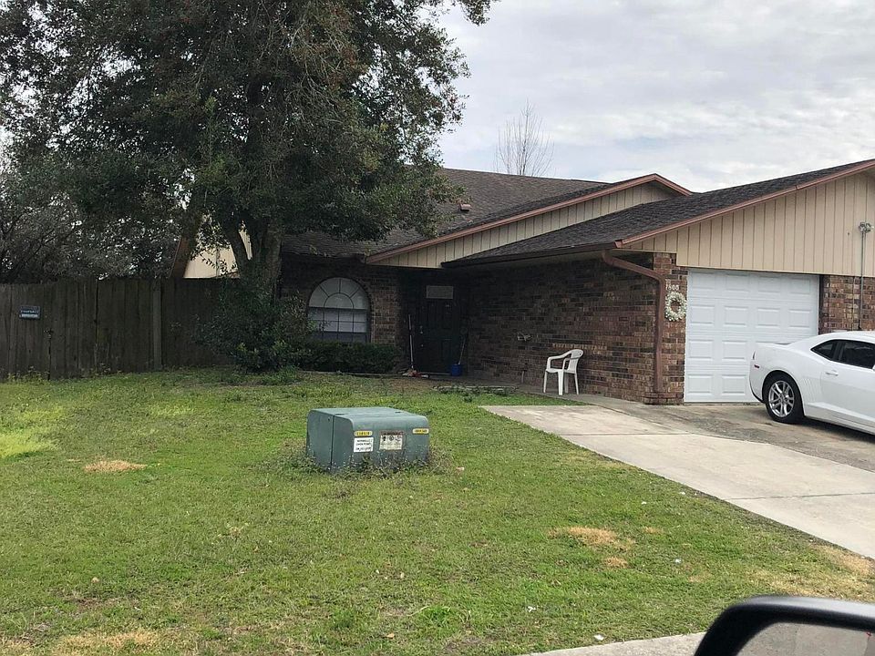 2nd image of 7805 NE 20th Ct