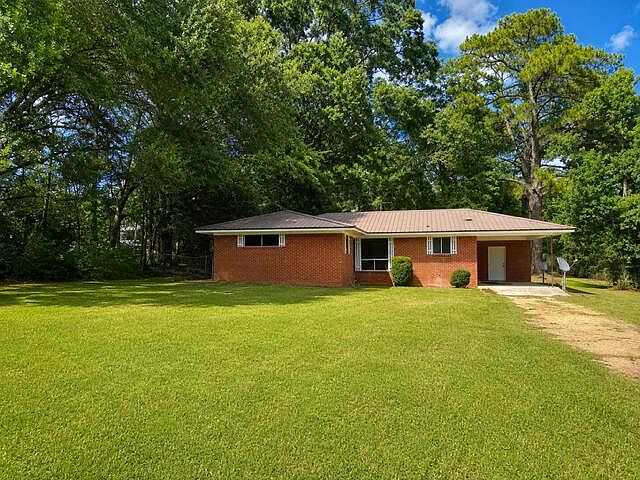 1st image of 4741 N Mississippi Ave #15