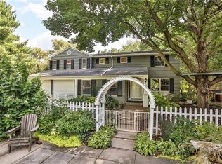 12 Laureldale Dr, Pittsford, NY 14534