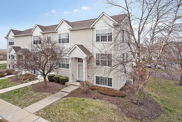 1st image of 2701 Canyon Dr