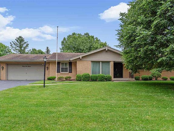 2nd image of 4211 Dunbar Pl