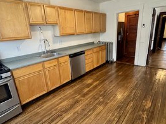 2nd image of 7 Fairfield St #3BR