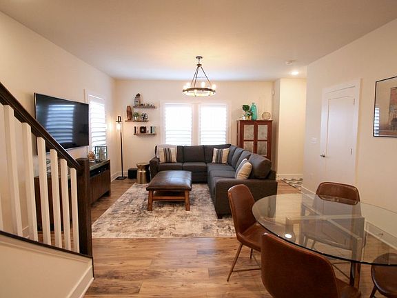 5th image of 44834 Tiverton Sq