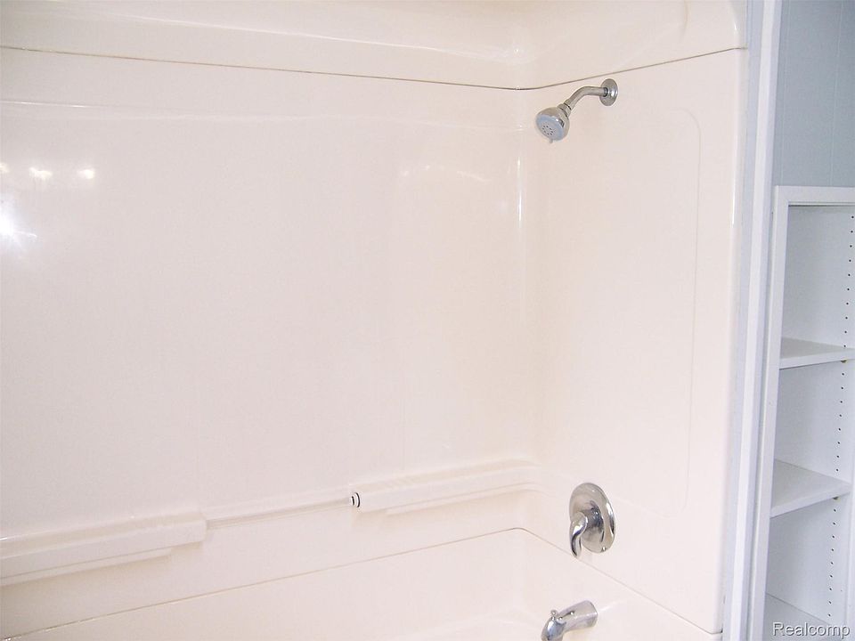 1518 Carleton St, photo 30
